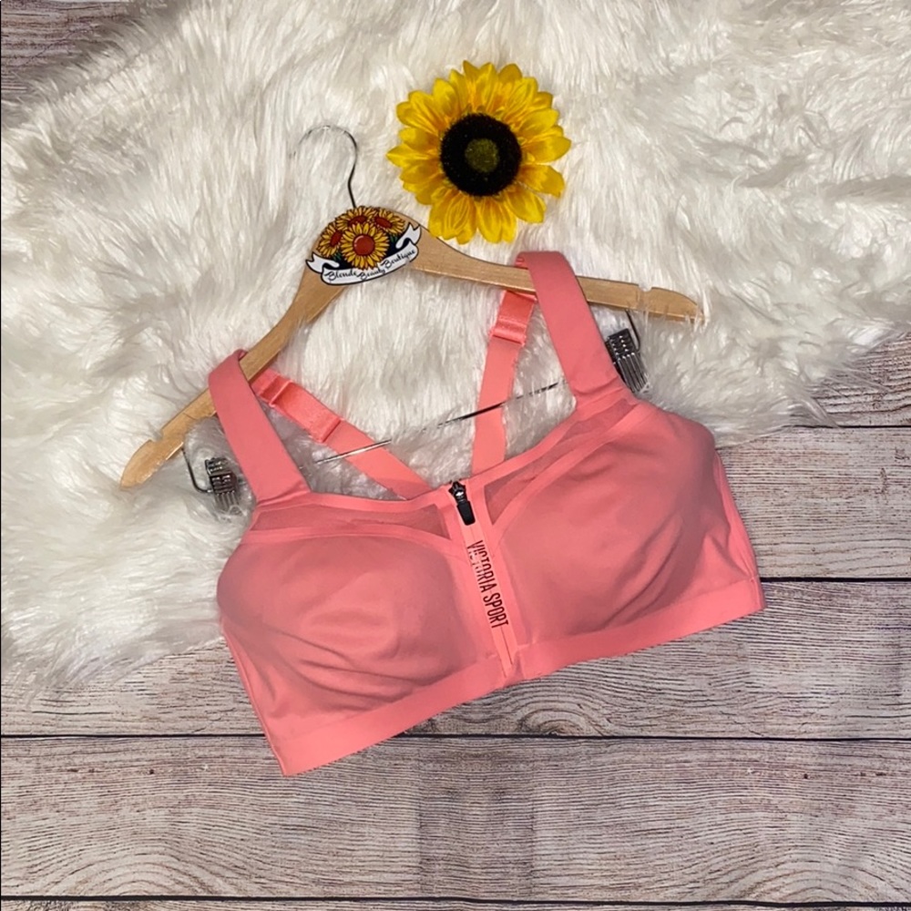 Victoria Sport pink bra